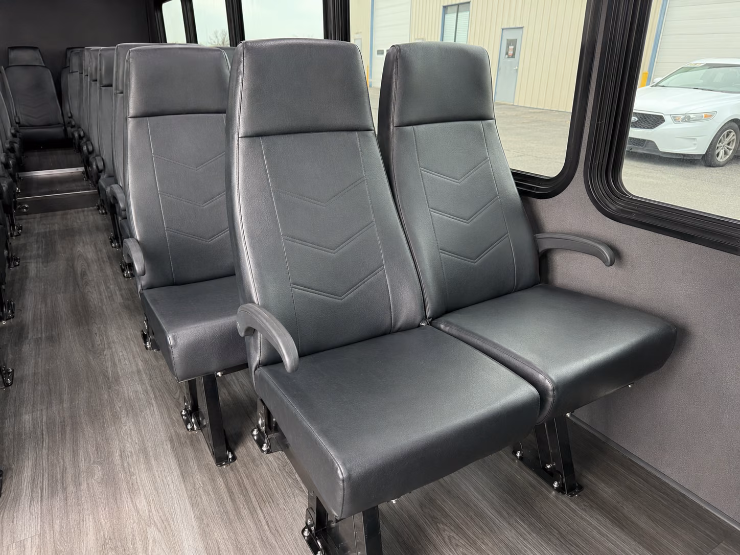 apple valley airport transportation onboard seating