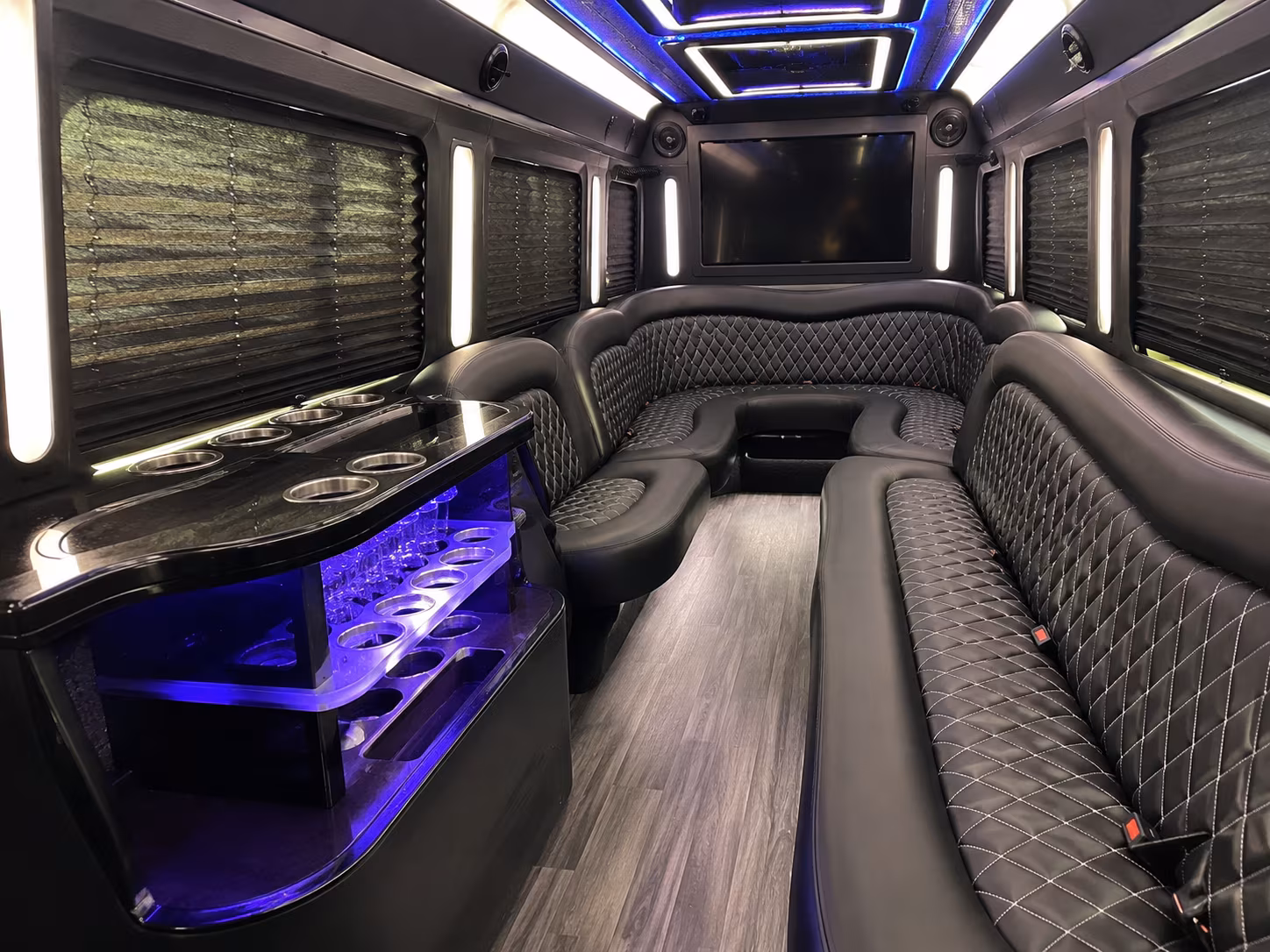 apple valley holiday party bus rental