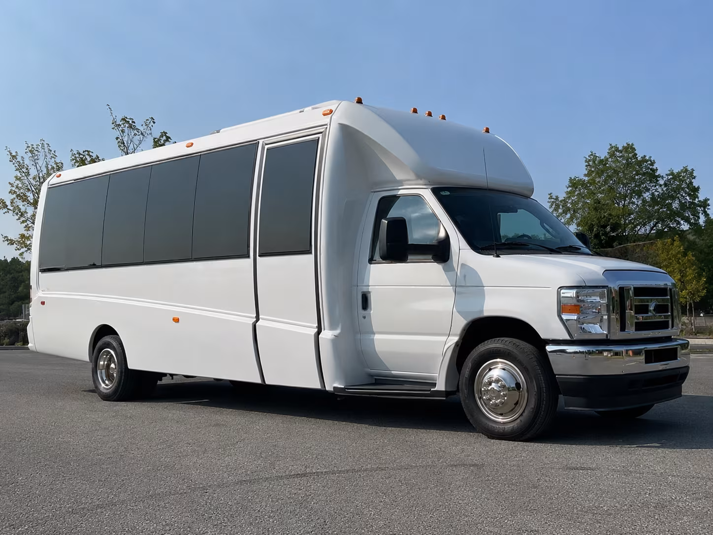 apple valley new years eve party bus rental